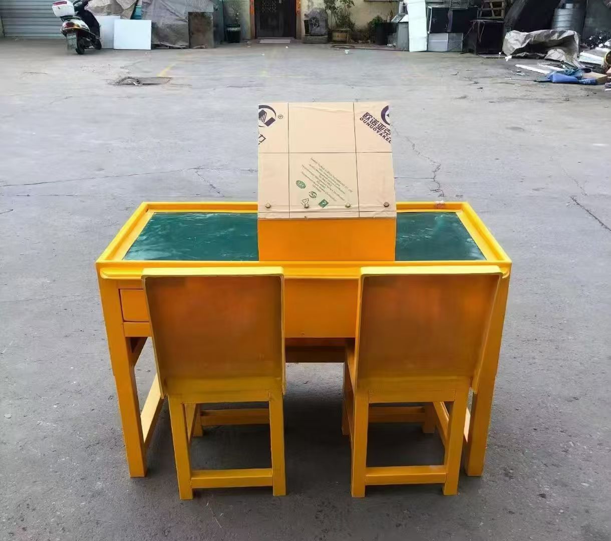 九龙坡防静电导通桌井下煤矿火工品发放桌：危险品流转的安全守护者